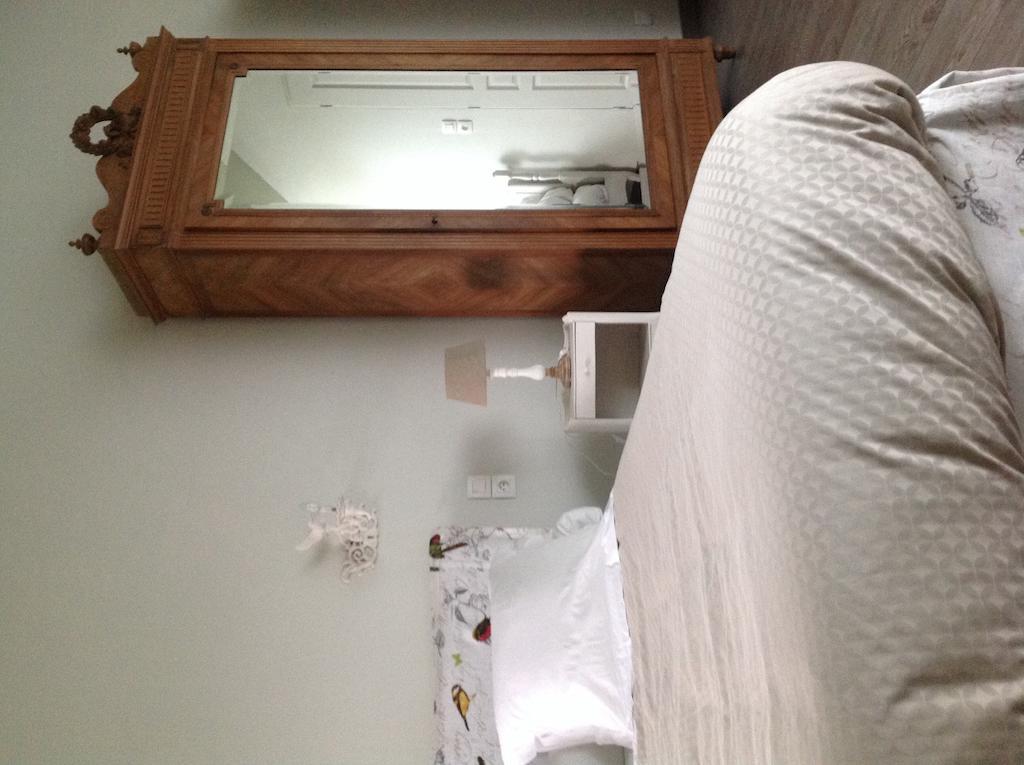 Le Saint Aubin- Maison D Hotes Dans Ce Monastere Du 16 Siecle アンフルヴィル・ラ・カンパーニュ 部屋 写真