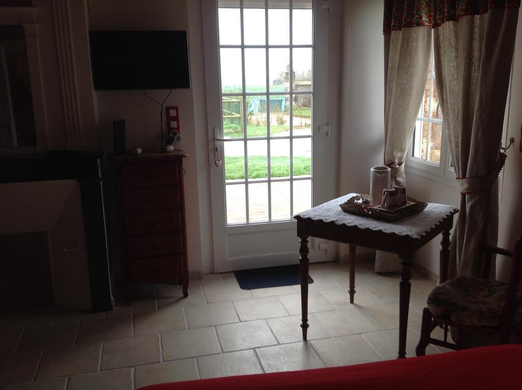 Le Saint Aubin- Maison D Hotes Dans Ce Monastere Du 16 Siecle アンフルヴィル・ラ・カンパーニュ 部屋 写真